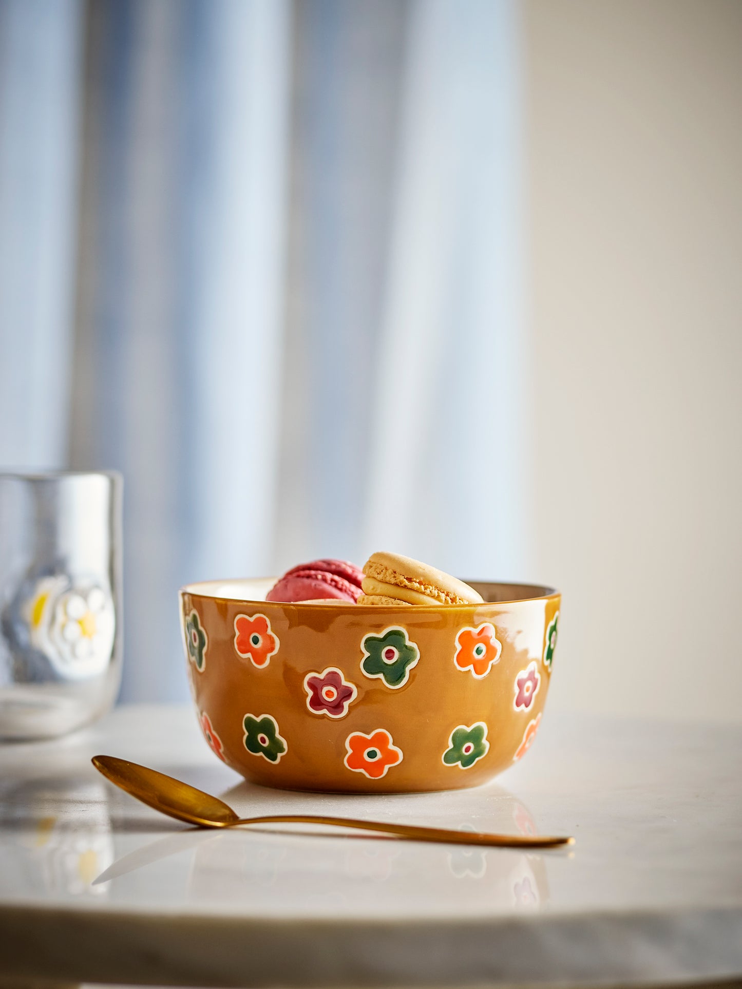 Bowl met bloemen