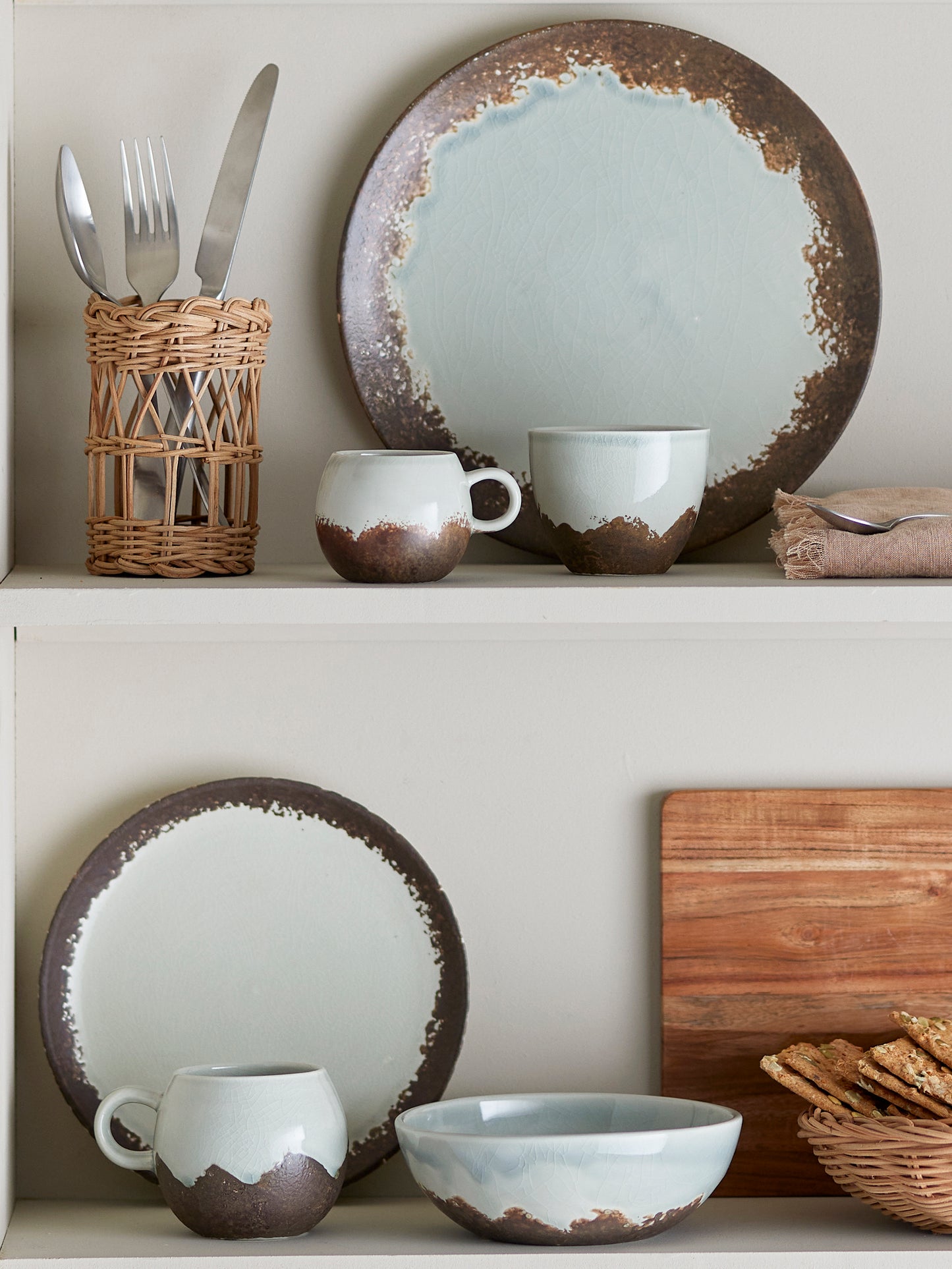 Paula in het wit met bruin